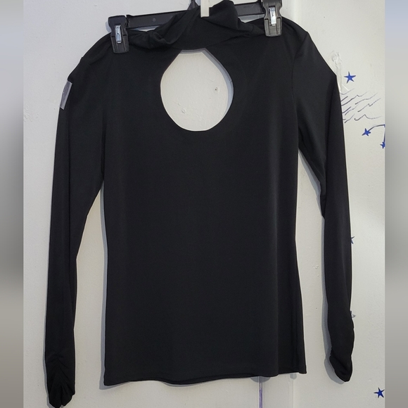 Bisou Bisou Tops - Women's Bisou Bisou Top cutout long sleeve Size Medium